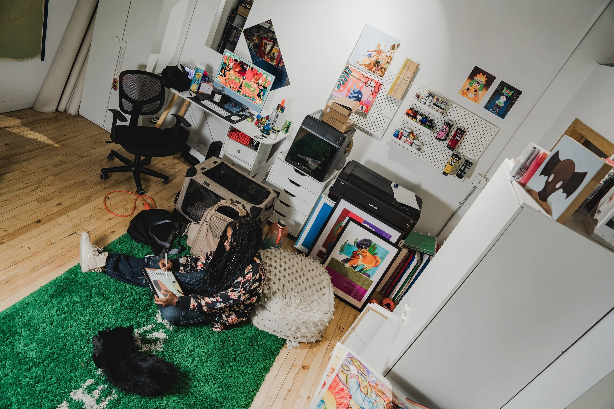 Meet the : Artist •X• Designer — X_0